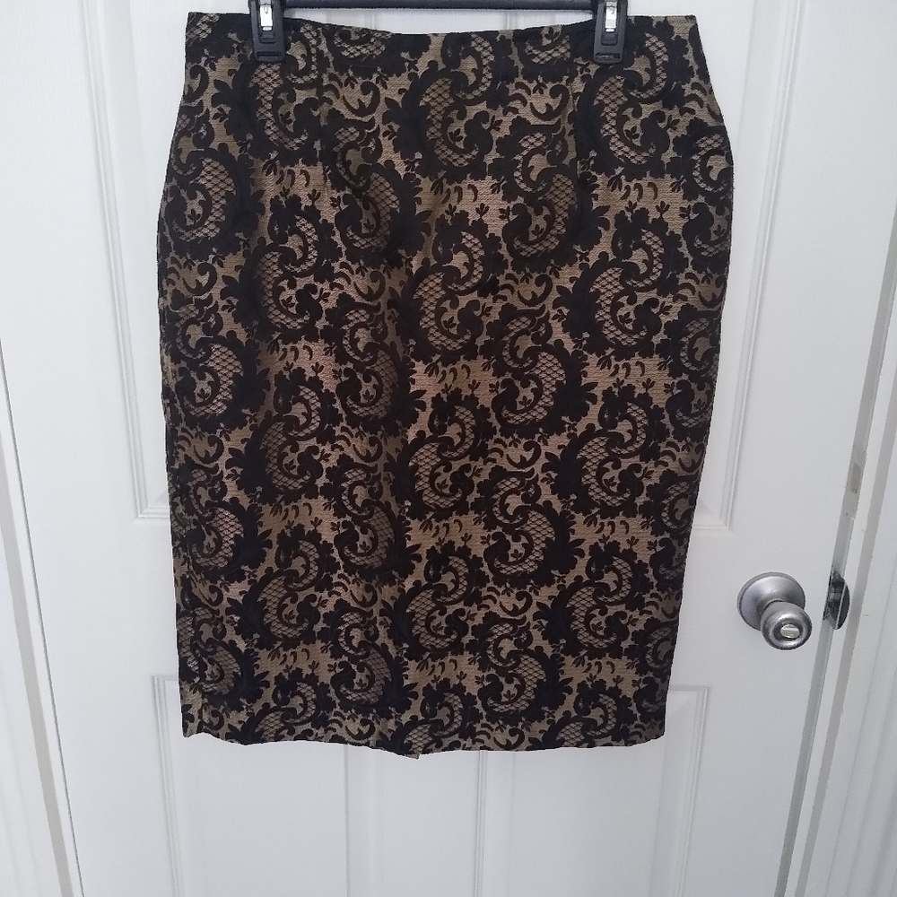 Worthington Size 14 Pencil Skirt